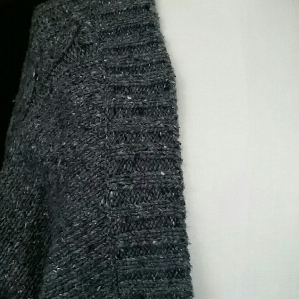 GUESS TOP - Picture 2 of 4